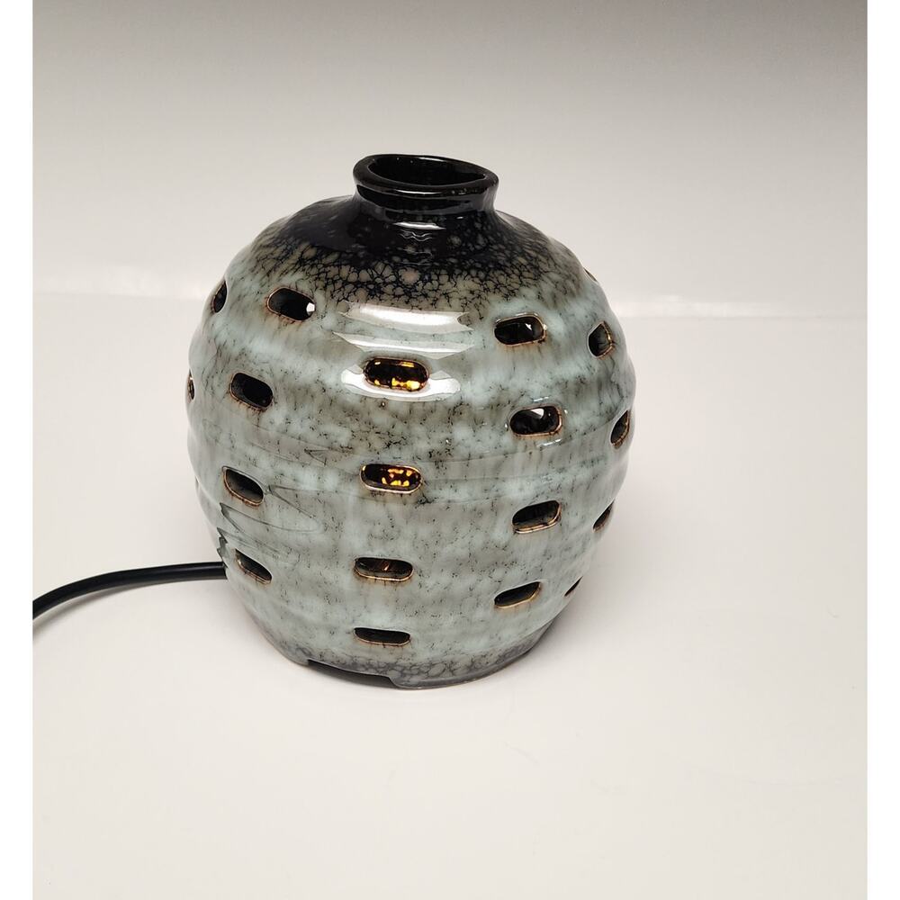 WESTINGHOUSE Scenterrific Fragrance Warmer Simulates A Warm Candle Glow